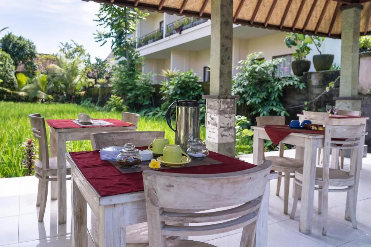 Gasthuis Adi Santia Bungalows Ubud