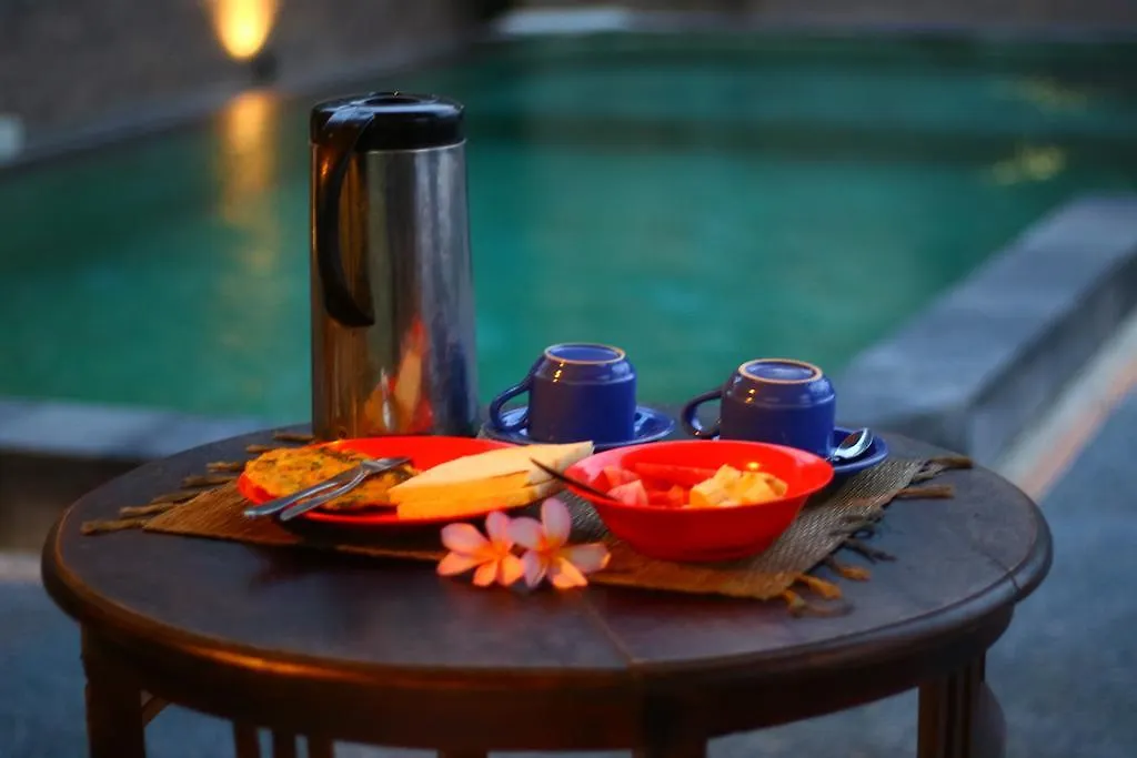Gasthuis Adi Santia Bungalows Ubud